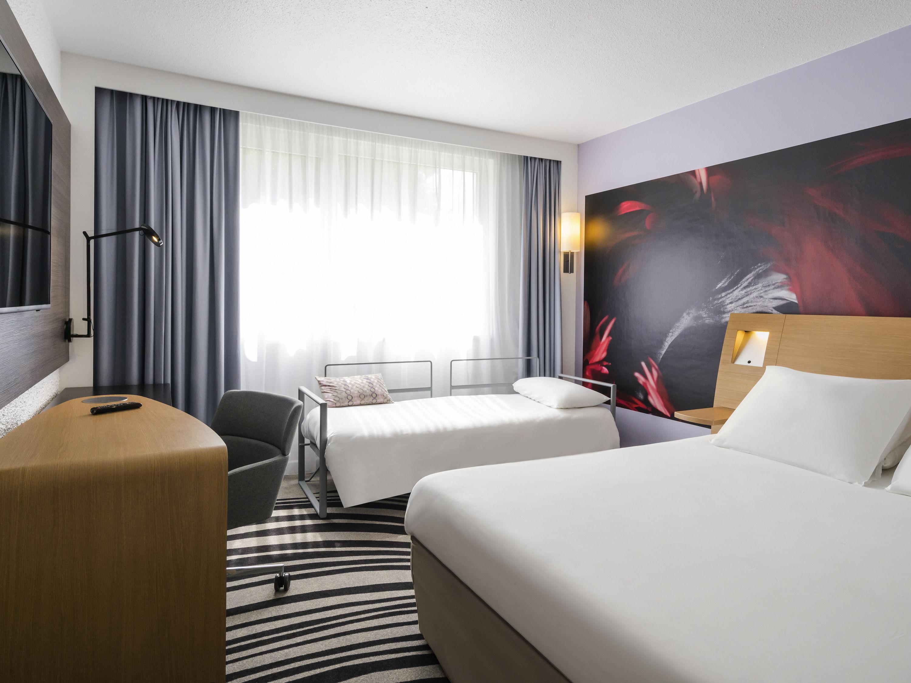 Novotel Saclay Bagian luar foto