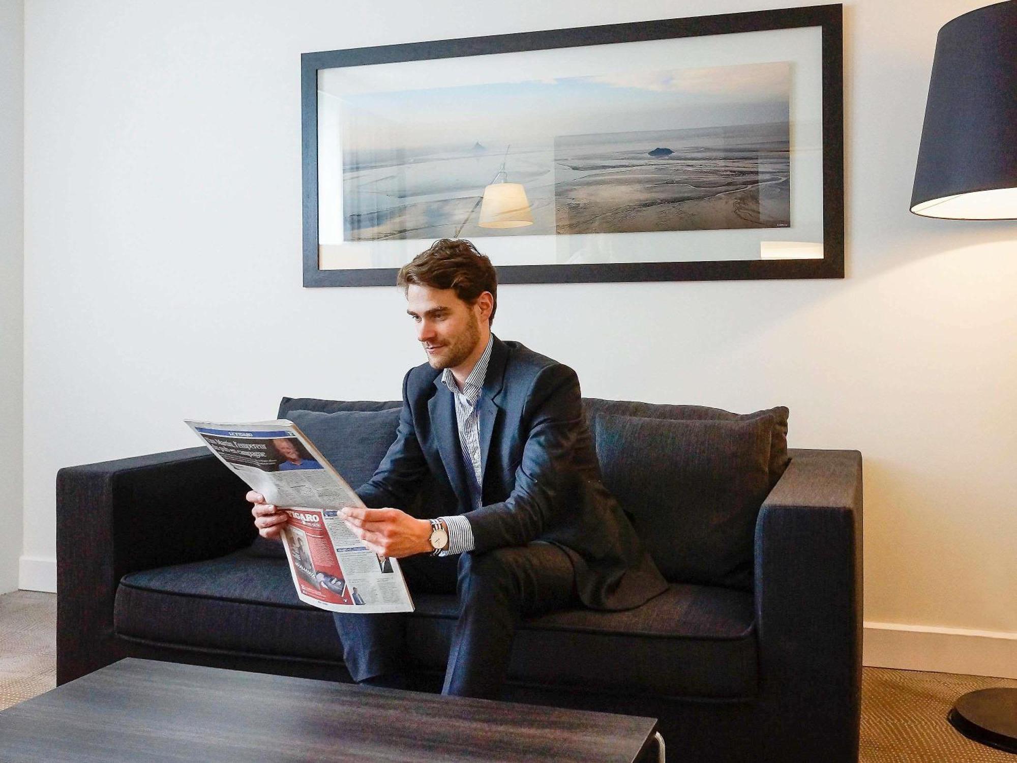 Novotel Saclay Bagian luar foto