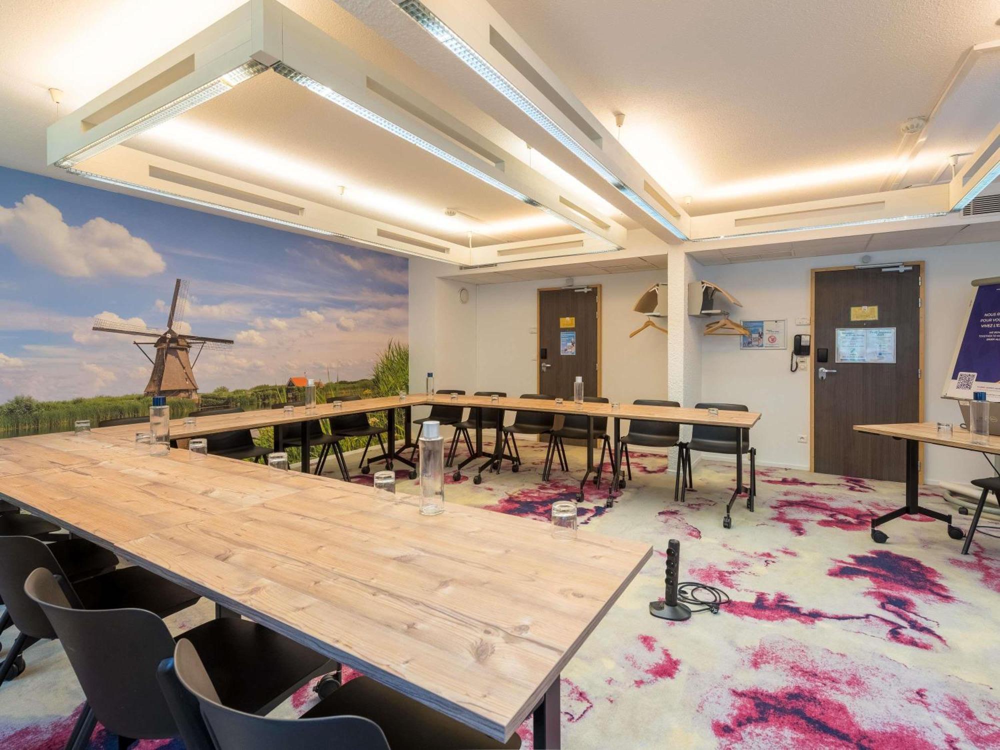 Novotel Saclay Bagian luar foto