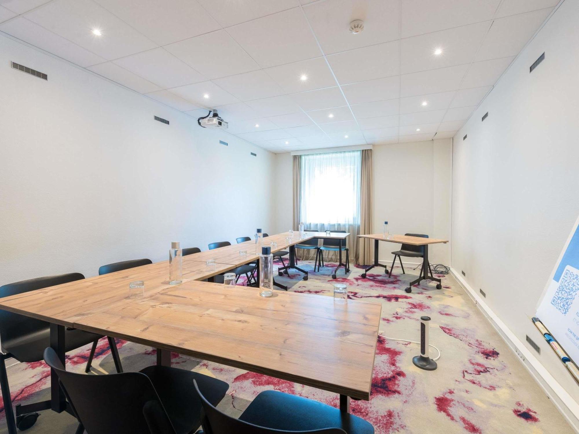 Novotel Saclay Bagian luar foto
